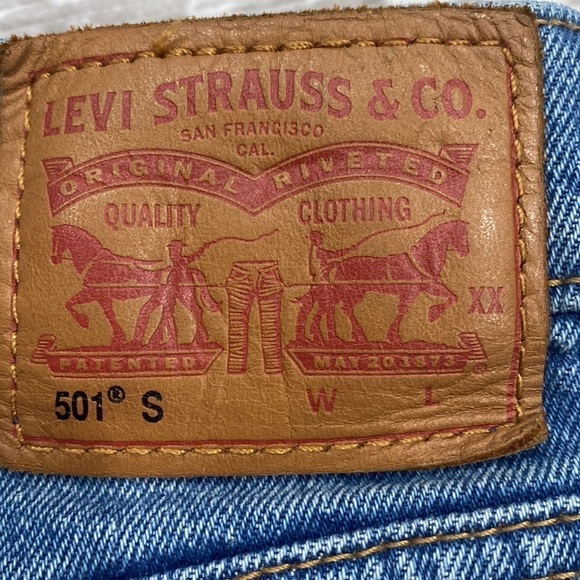 Levi’s 501 skinny button fly size 26 XX premium line leather tag chic modern - Picture 6 of 14